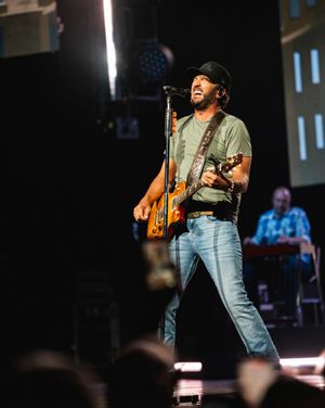 Image post by @lukebryan on Instagram