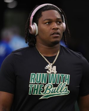 Image post by @usffootball on Instagram