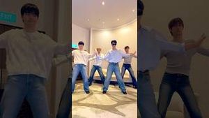 Video post by @weareoneexo on YouTube