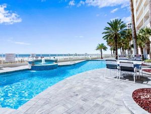 Image post by @mybeachgetaways on Instagram