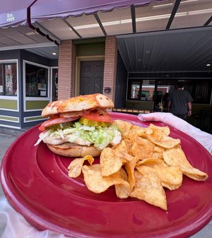 Image post by @bagelstreetdeli on Instagram