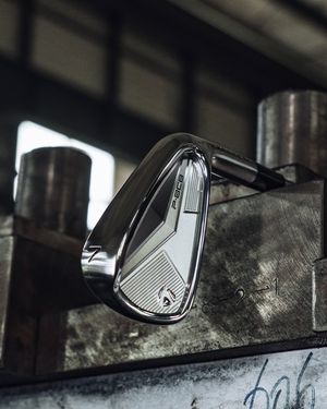 Image post by @taylormade_golf_japan on Instagram