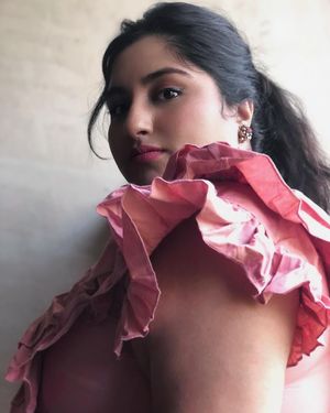 Image post by @dimplemehtafernandes on Instagram