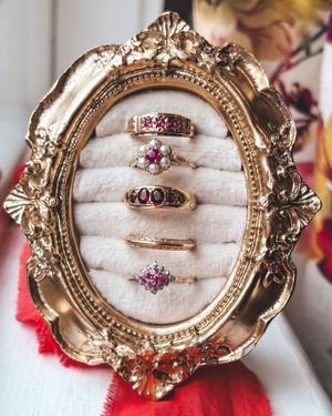 Image post by @maejeanvintage on Instagram