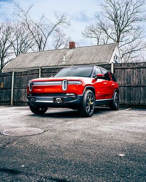 Image post by @automotive_elegance on Instagram
