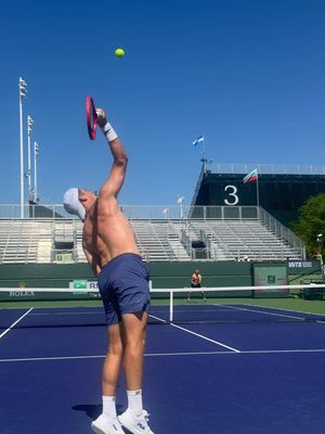 Image post by @nealskupski on Instagram