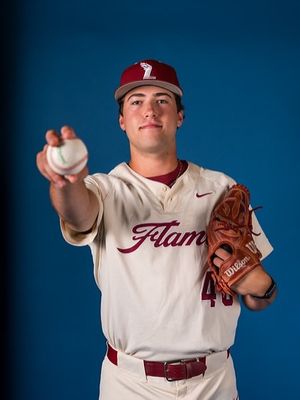 Image post by @leeubaseball on Instagram