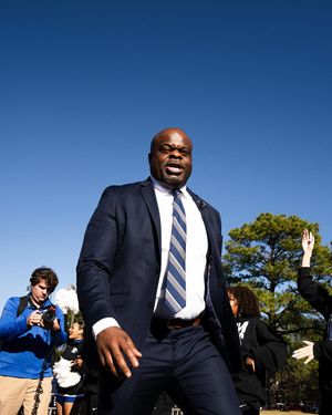 Image post by @memphisfootball on Instagram