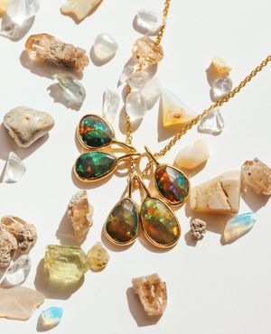 Image post by @juliaszendreijewelry on Instagram