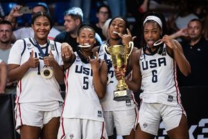 Image post by @nikegirlseybl on Instagram