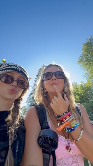 Video post by @b r o o k e🦈 on Facebook