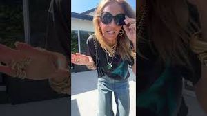 Video post by @shop.with.caroline on YouTube