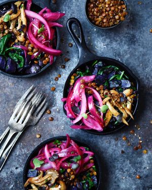 Image post by @crowded_kitchen on Instagram
