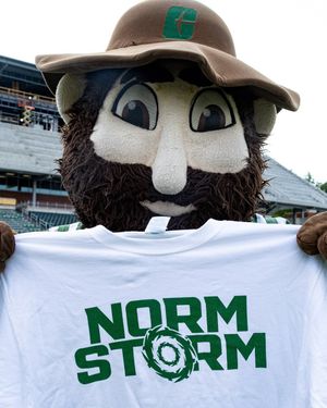 Image post by @charlotte49ers on Instagram