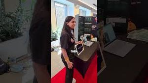 Video post by @samsungus on YouTube