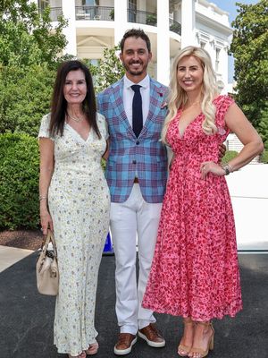 Image post by @courtneyforce on Instagram