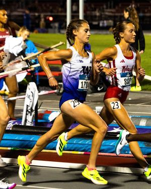 Image post by @uwtrack on Instagram