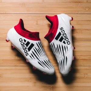 Image post by @soccerdotcom on Instagram