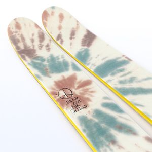 Image post by @j_skis on Instagram