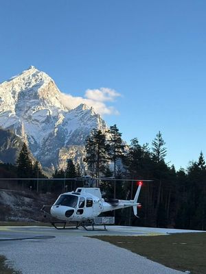 Image post by @acs_aircharter on Instagram
