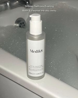 Video post by @officialmedik8 on TikTok