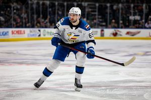 Image post by @ColoradoEagles on Twitter