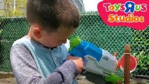 Video post by @toysrus on YouTube
