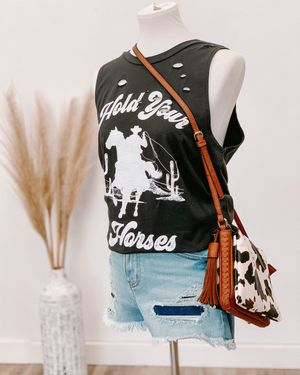 Image post by @shopfillyflair on Instagram