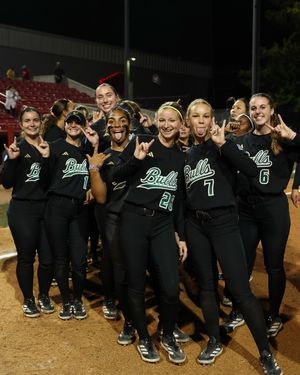 Image post by @usfsoftball on Instagram