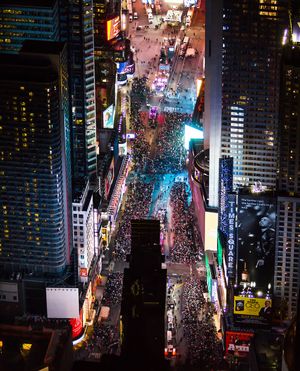 Image post by @hummingbyrdheli on Instagram