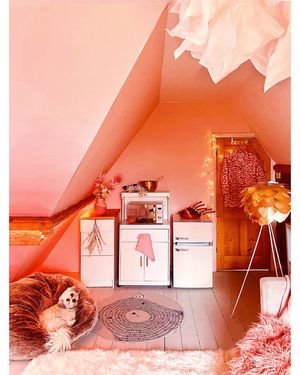 Image post by @annalysejacobs on Instagram