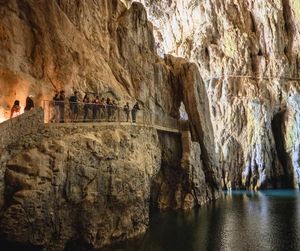 Image post by @putneystudenttravel on Facebook