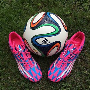Image post by @soccerdotcom on Instagram