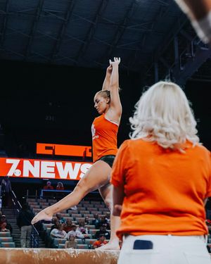Image post by @ClemsonGym on Twitter