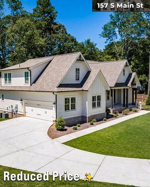 Image post by @woodallrealtygroup on Facebook