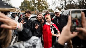 Image post by @vucommodores on Twitter