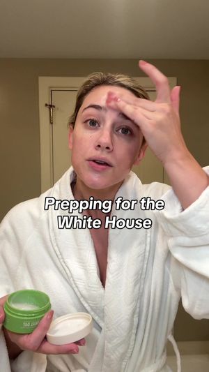 Video post by @lilireinhart on TikTok