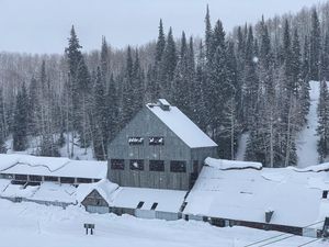 Image post by @pcski on Instagram