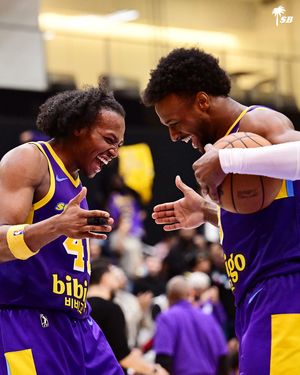 Image post by @southbaylakers on Instagram
