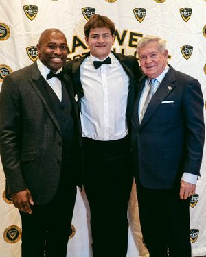 Image post by @UNCFootball on Twitter