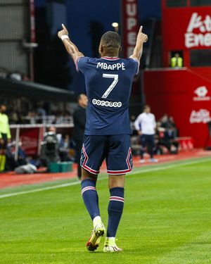 Image post by @psg on Instagram