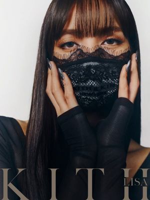 Image post by @ellemenhk on Instagram