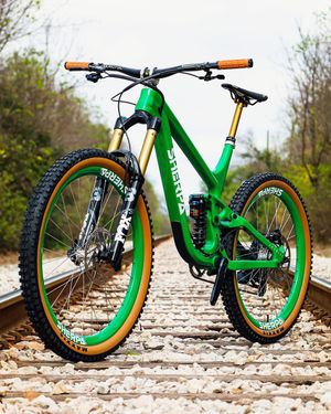 Image post by @ridesherpa on Instagram