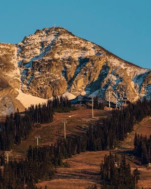 Image post by @whistlerblackcomb on Instagram