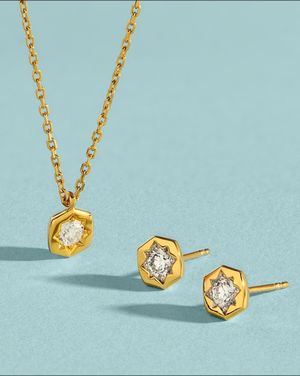 Video post by @kendrascott on TikTok