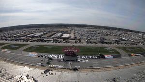 Video post by @echoparkspeedway on Facebook