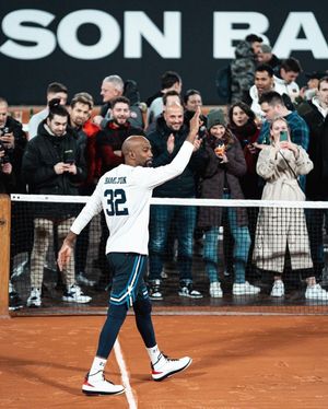 Image post by @riphamilton32 on Instagram