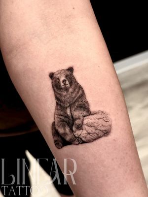 Image post by @christina.lineartattoo on Instagram