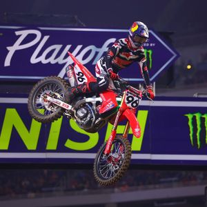 Image post by @supermotocross on Instagram