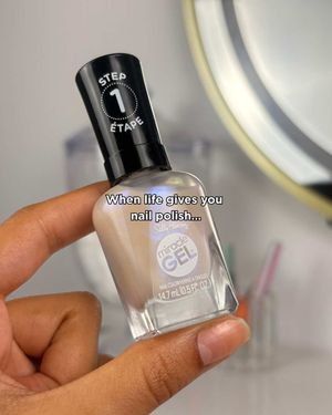 Image post by @sally_hansen on Instagram